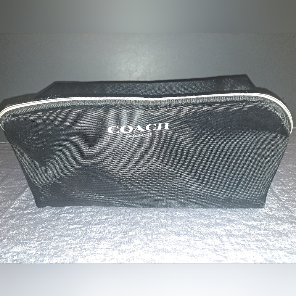 Coach Travel  Pack